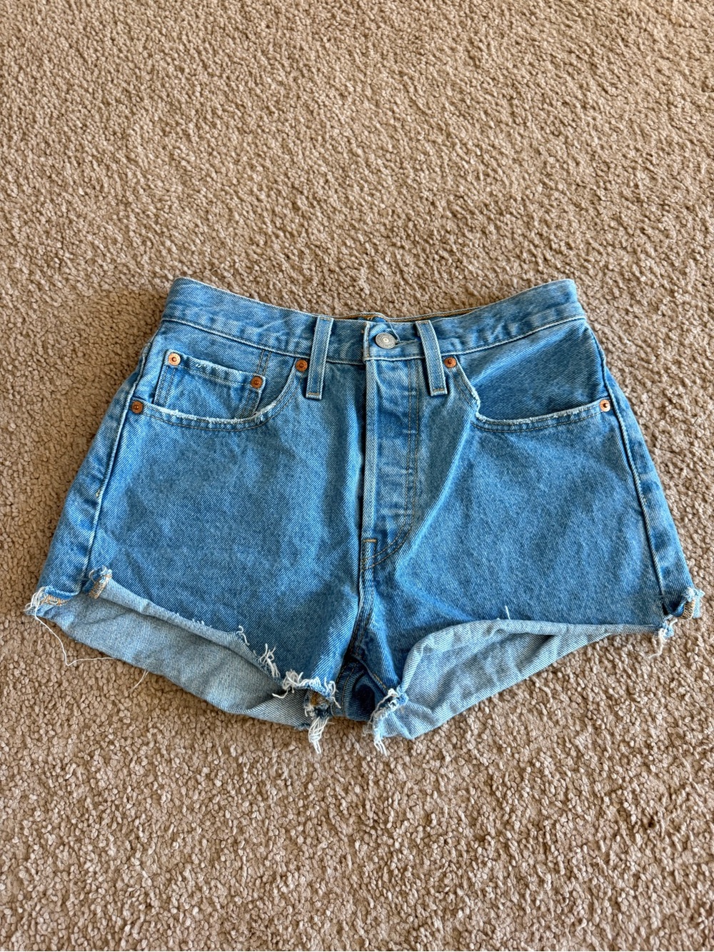 Levi’s Classic High-Waist Blue Denim Shorts